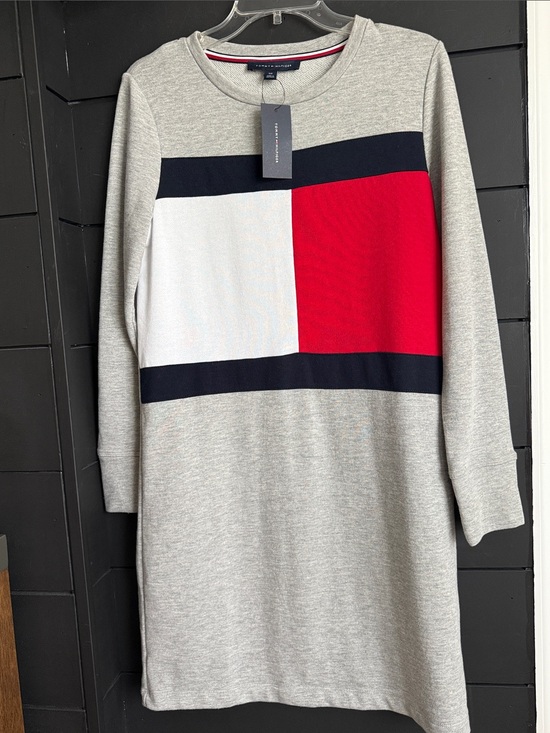 Tommy Hilfiger Dresses & Skirts - Tommy Hilfiger Grey Knit Dress with Red, White & Navy Colorblock S